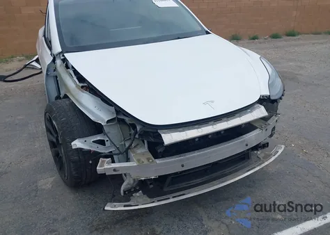 2023 Tesla Model Y Awd/Long Range Dual Motor All-Wheel Drive from USA, damaged, VIN 7SAYGAEE4PF752629